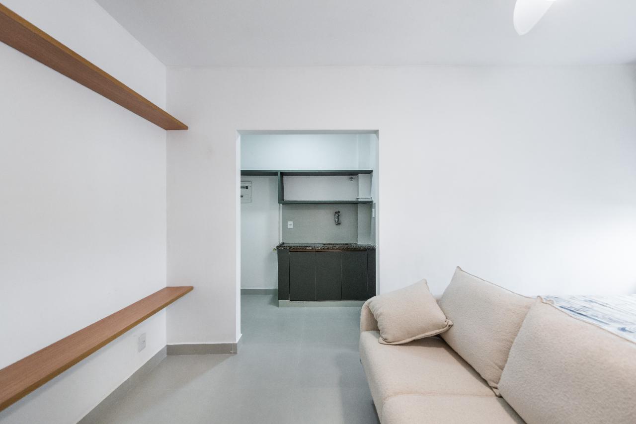 Apartamento 1 Dormitórios para Alugar no Boqueirão, Santos | Ed. Ocean III